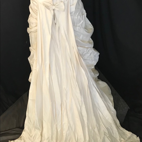 NWT St. Pucchi 216 Ivory Silk Wedding Dress 10 - Picture 7 of 8